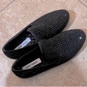 Never worn boys size 4 rhinestone smoking slipper